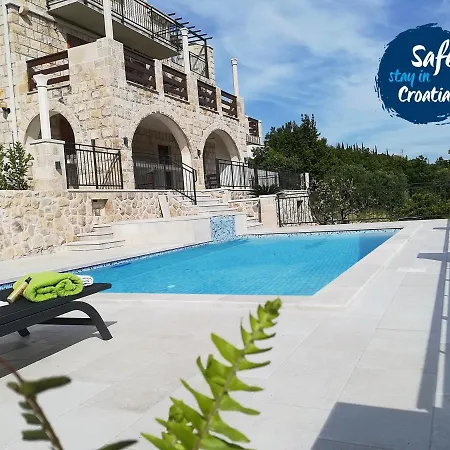 Lucija Apartment Cilipi