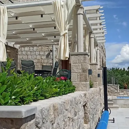 Lucija Διαμέρισμα *