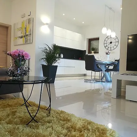 Lucija Апартаменты